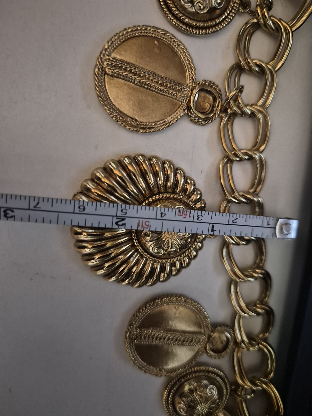 Vintage Gold Charm Medallion Necklace - Picture 5 of 6